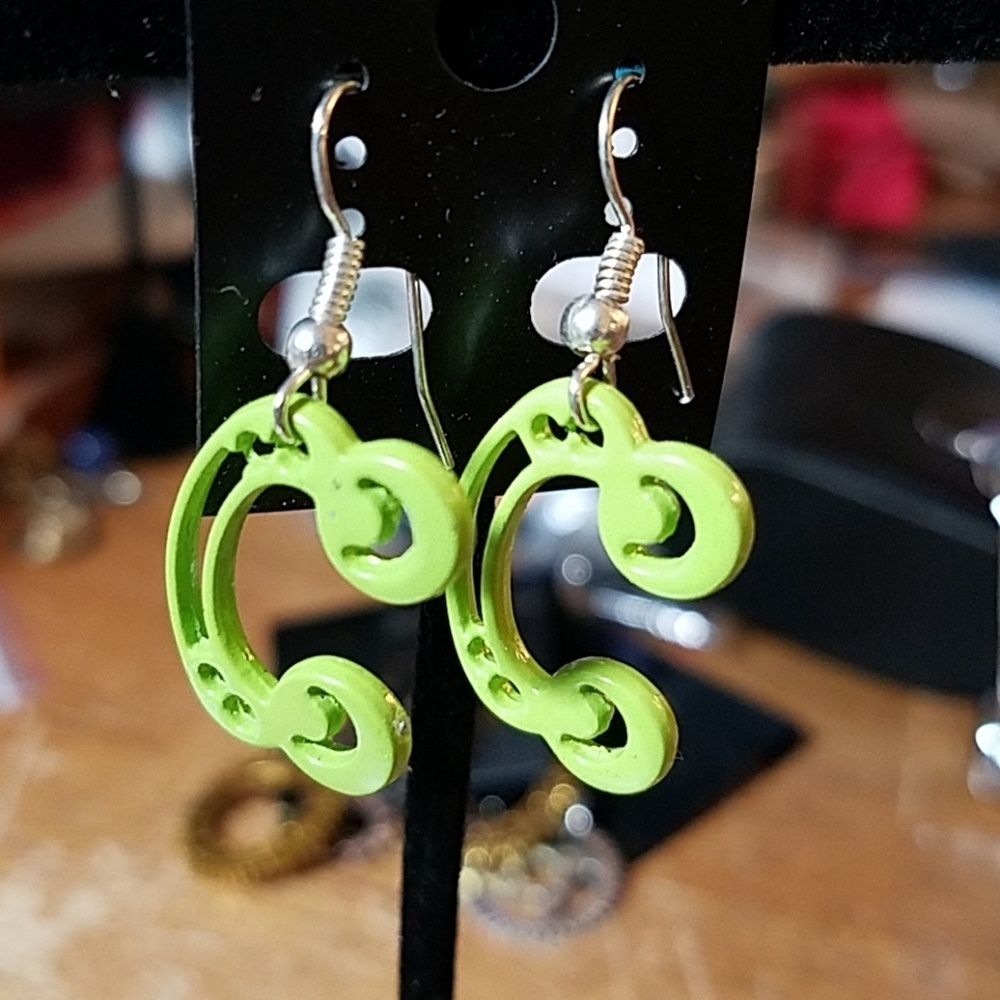 Lime Green Artsy Fartsy 1" x 0.5" Metal Earrings